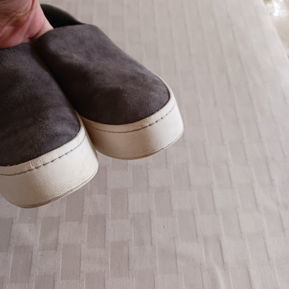 Vince Gray Slip-On Sneakers - Picture 11 of 12